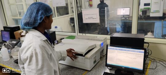 UV spectrophotometer